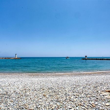Апартаменты Loft Marina Direct Plage Вильнёв-Лубе Экстерьер фото