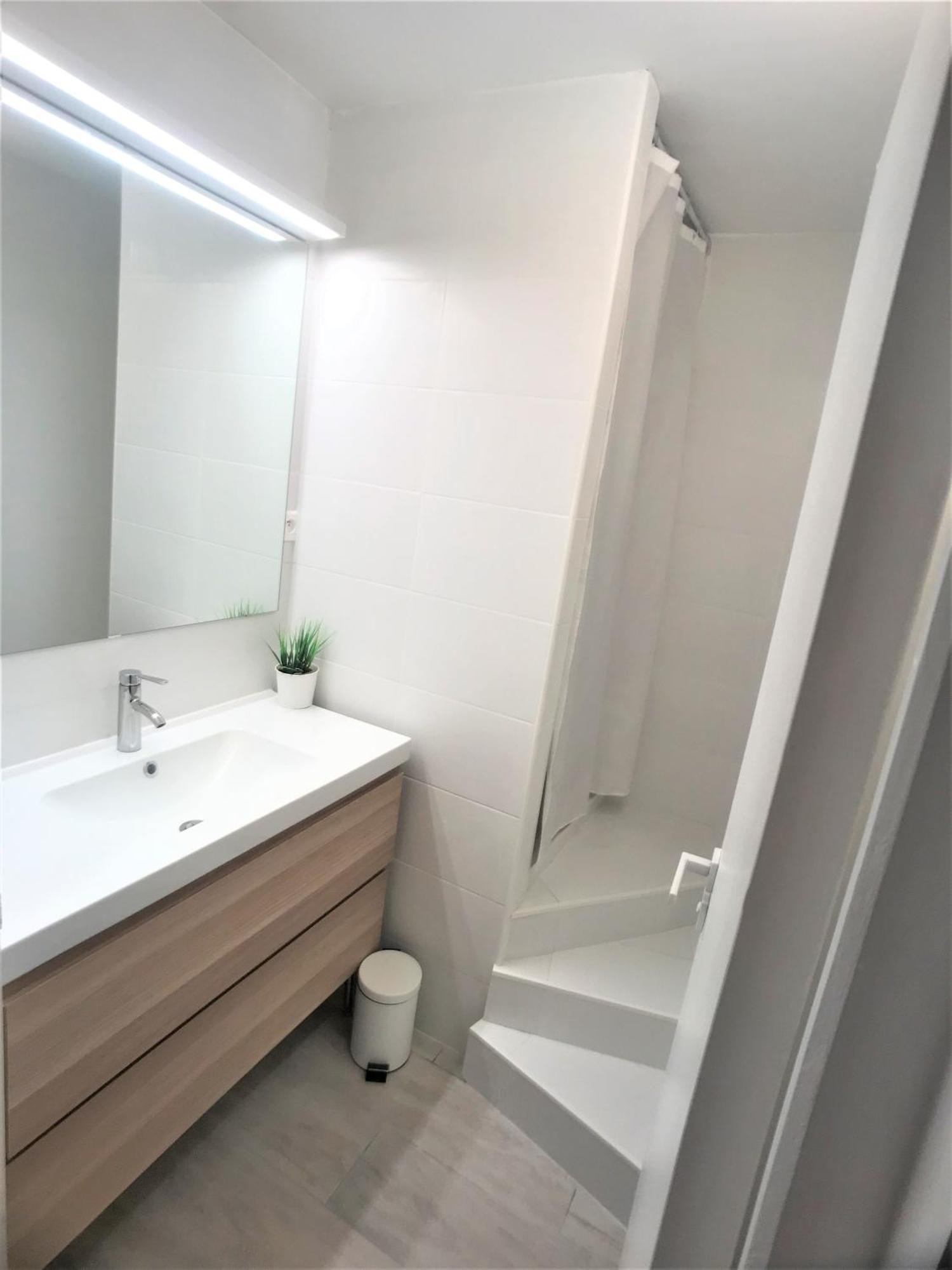 Апартаменты Loft Marina Direct Plage Вильнёв-Лубе Экстерьер фото